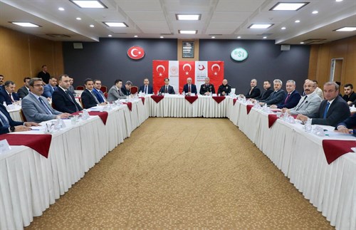  İl Göç Koordinasyon Kurul Toplantısı Valimiz İbrahim Akın Başkanlığında Gerçekleşti